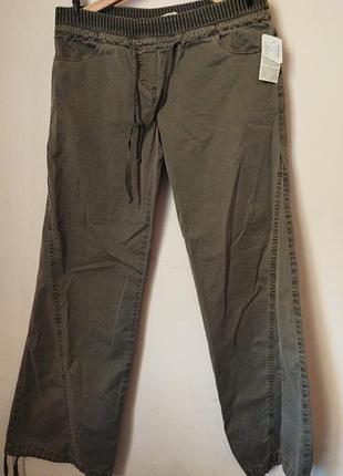 Широкие модные брюки 40-42