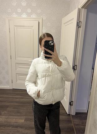 Куртка молочного кольору 2