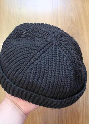 Шапка докер унисекс вязаная короткая zara donker beanie черная в рубчик (размер 57)