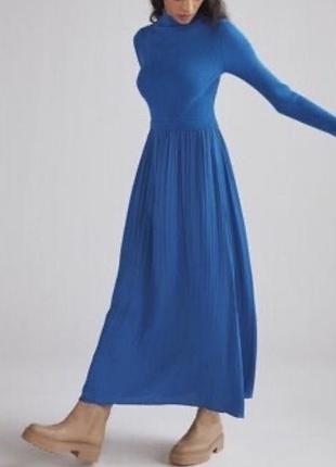 Стильна синя сукня міді by anthropologie плісе / рубчик, розмір xs