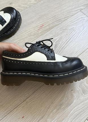 Dr. martens 10458 bex smooth leather brogue / wingtip oxford black & white / чорно-білі двоколірні броги uk 4 / us women 6 / eu 37 made in vietnam 8