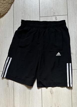 Спортивні шорти adidas