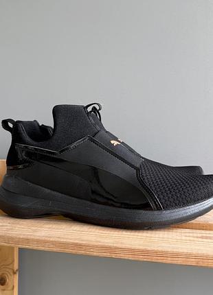 Жіночі кросівки puma без шнурівки розмір 40 25.5 см чорні