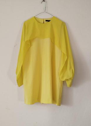 Zara.жовта сукня з шифоновими розрізними рукавами.