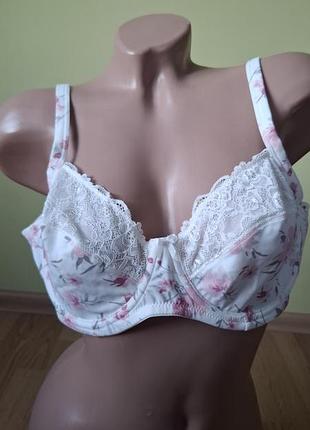 Бюстгальтер 80d