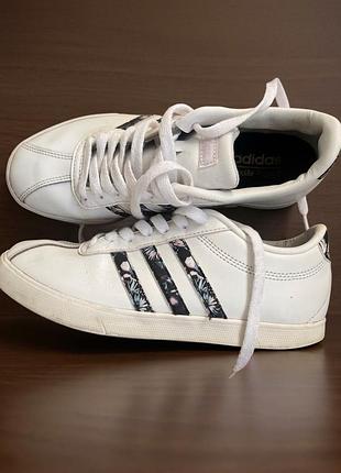 Кросівки adidas оригінал