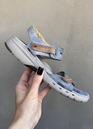 Clarks structurea жіночі сандалі 23,5 см, 36 розмір нубук, дуже легкі
