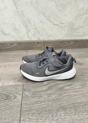 Кроссовки nike 31