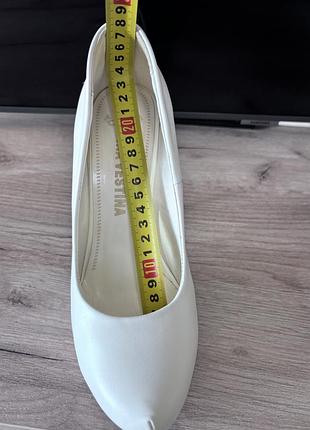 Туфлі білі vina vestina 4
