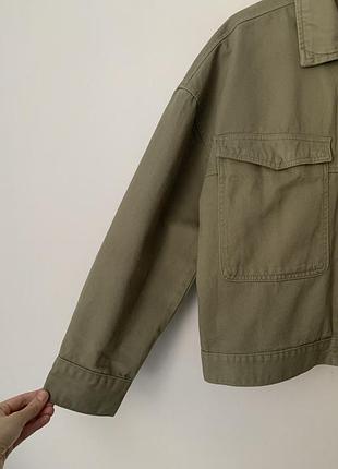 Оливковая куртка на молнии primark хлопковая осенняя куртка молния хлопок с карманами карманы на осень хаки защитного цвета 2