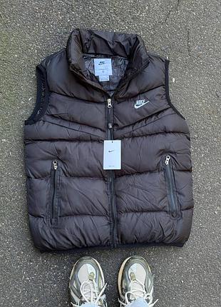 Жилетка nike storm fit