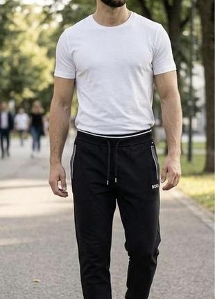 Чоловічі спортивні штани hugo boss m : комфорт та преміум-стиль для вашого дня!