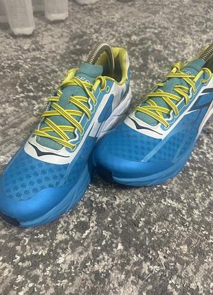 Кросівки hoka one. розмір 42 2