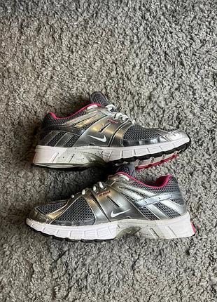 Кроссовки nike air max moto 2k (https://www.google.com/search?kgmid=failed_or_skipped)  состояние на фото  размер-41(26.5см)  цена-400грн 3