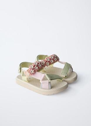 Босоніжки zara