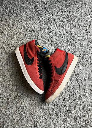 Кроссовки nike blazer mid 77 vintage  состояние идеальное  размер-42.5(27см)  цена-500грн