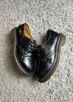 Туфли doctor martens 1461  состояние хорошое  размер-38(24см)  цена-600грн