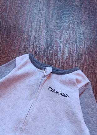 Человечек calvin klein 2