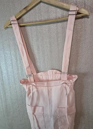Ніжно-рожева спідниця з підтяжками (фасон paperbag)