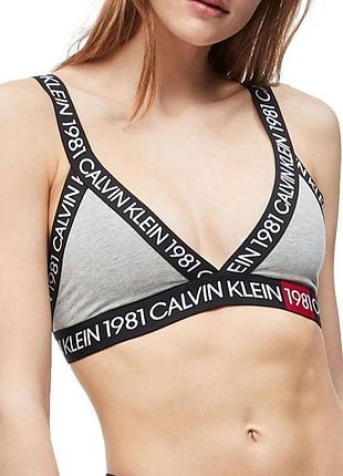 Брендовый топ-бра calvin klein 1981 (серый меланж, размер s-m)