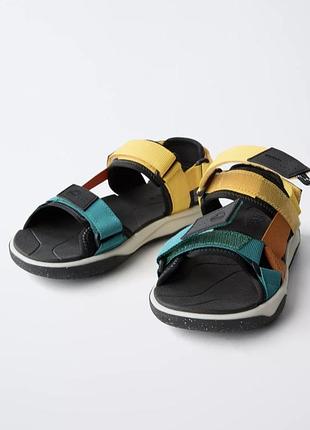 Босоніжки zara 40  25,5 см 2