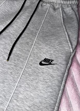Спортивні штани nike 3