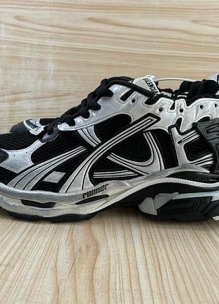 Кросівки balenciaga runner b and w