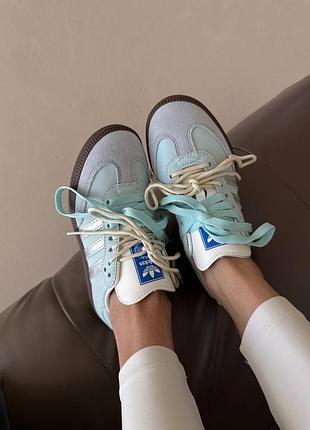 Adidas samba
blue / double laces 5