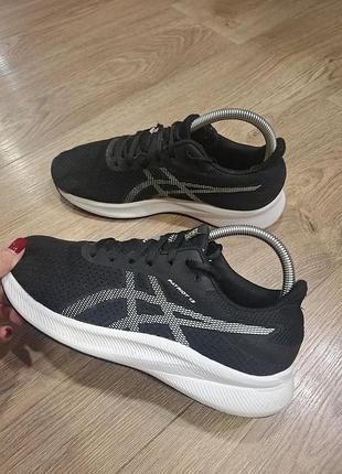 Кросівки жіночі оригінал бренд asics р. 38 (26 см)