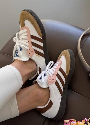Adidas samba
white / cherry / brown