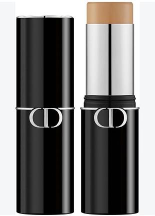 Тональну основу в стіку dior forever