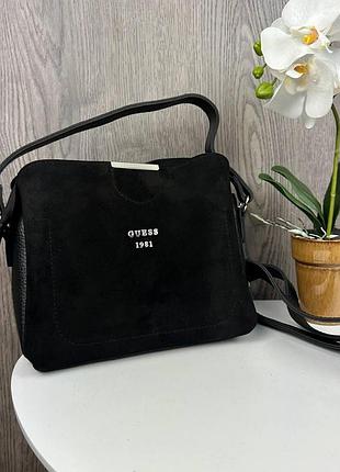Жіноча замшева міні сумочка на плече стиль guess, чорна сумка для дівчат гесс