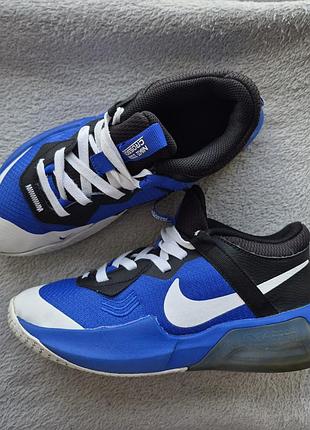 Кроссовки 38р. nike