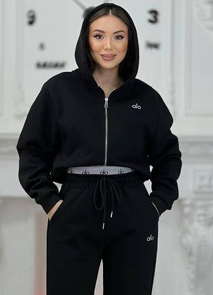 Жіночий теплий костюм 3