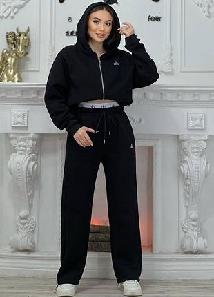 Жіночий теплий костюм 2