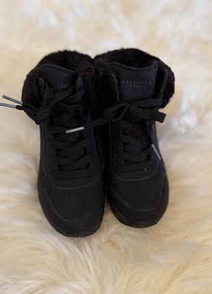 Зимові ботинки skechers розмір 30