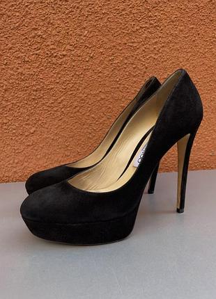 Орргінальні жіночі натуральна замша туфлі на підборах jimmy choo 38 розмір чорного кольору