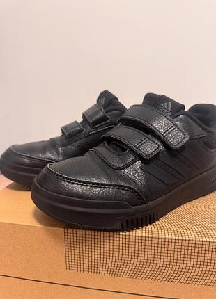 Кросввки дитячі adidas 31.5