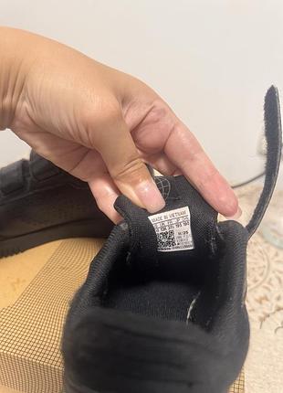 Кросввки дитячі adidas 31.5 5