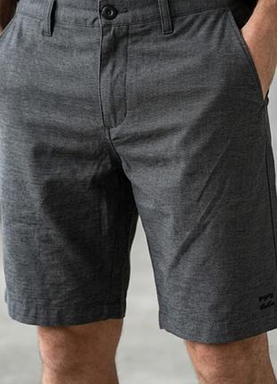 Легкие летние шорты billabong /36