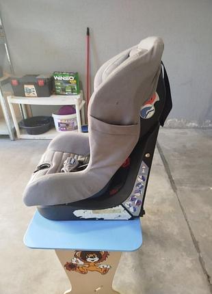 Автокрісло chicco x-pace 9-18 кг 3