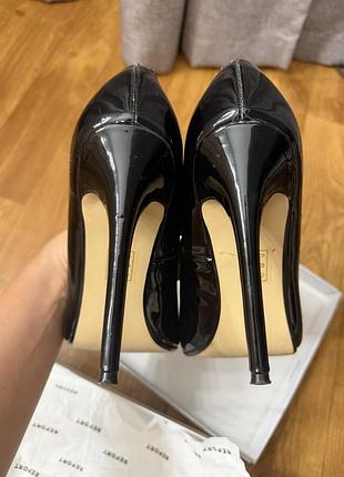 Лаковые туфли steve madden 4