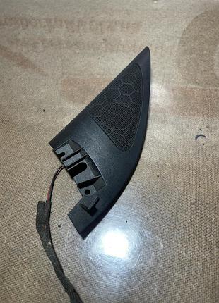 Декоративная накладка зеркала внутренняя левой двери volkswagen golf 4 1j0837993b