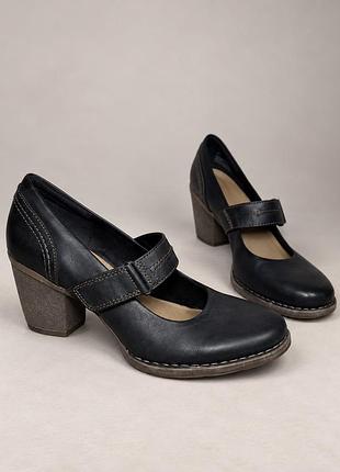 Жіночі туфлі clarks artisan mary jane 40-40.5 розмір