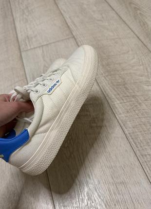 Кросівки adidas 4