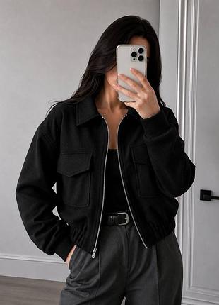 Стильний жіночий бомбер oversize — must have цього сезону.