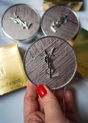 Тональний кушон yvessaintlaurent touche éclat glow-pact cushion collector b10