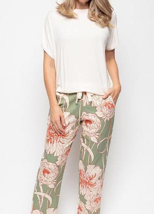 Піжама жіноча cyberjammies sage 9596-9583 18/2xl молочний з квітковим принтом (5051877442566)