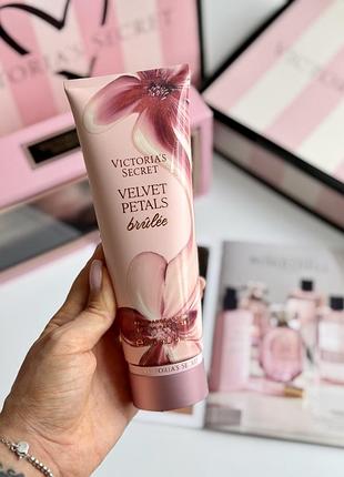Лосьйон для тіла velvet petals brûlée victoria’s secret