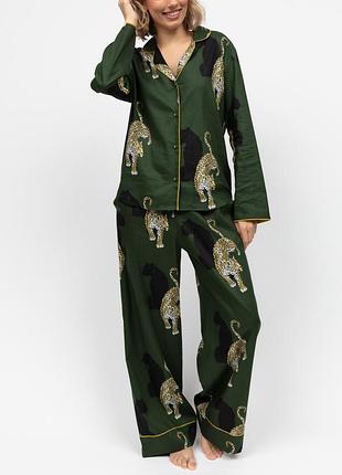 Преміальна жіноча піжама cyberjammies olive 5000-5001 подарункова сатинова комфортна фемелі лук s оливковий з леопардовим принтом